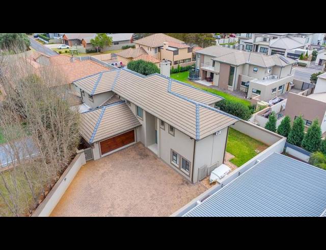 4 BEDROOM HOUSE FOR SALE IN RASLOUW GLEN